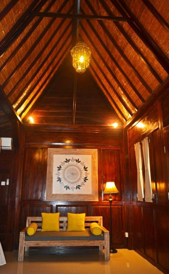 Joglo Villa Bali Penatih ภายนอก รูปภาพ