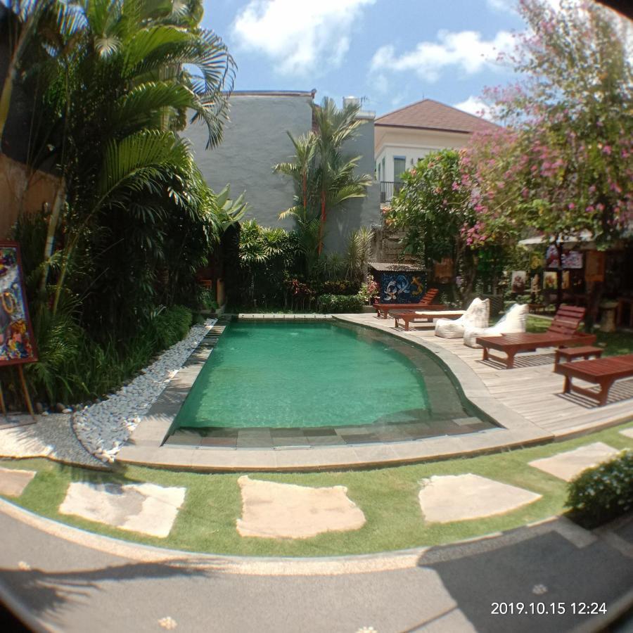 Joglo Villa Bali Penatih ภายนอก รูปภาพ