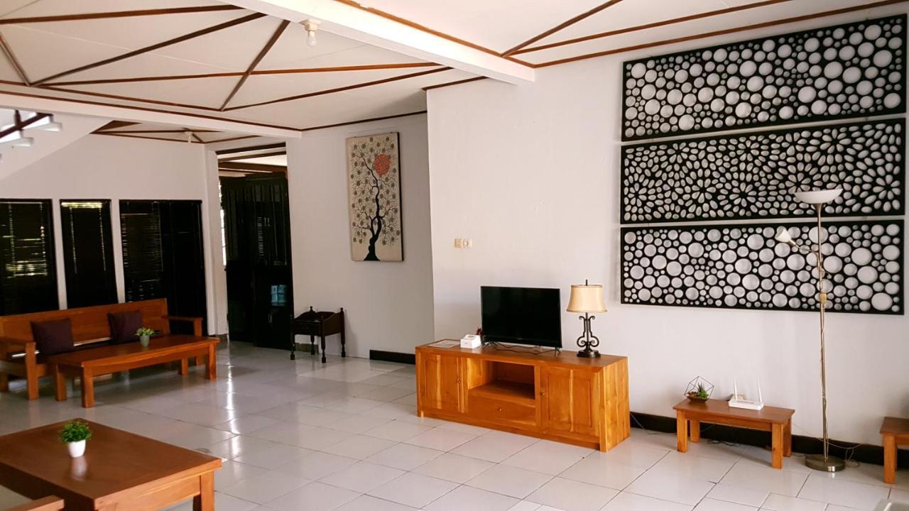 Joglo Villa Bali Penatih ภายนอก รูปภาพ
